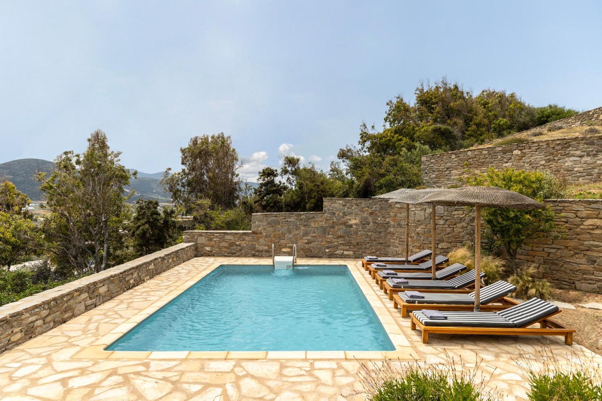 Acron Paros Kolympithres