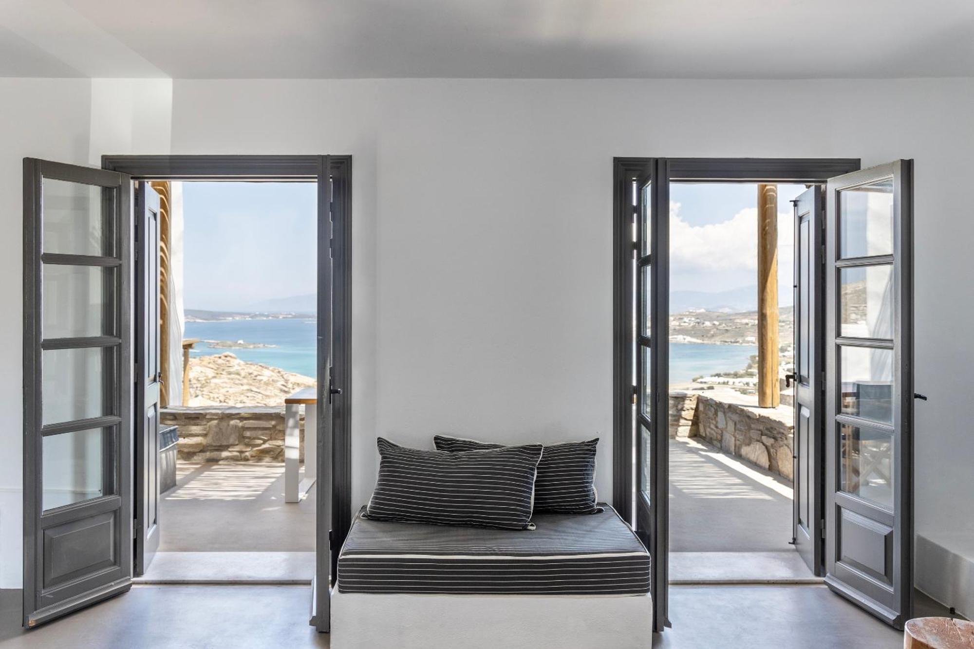 Acron Paros